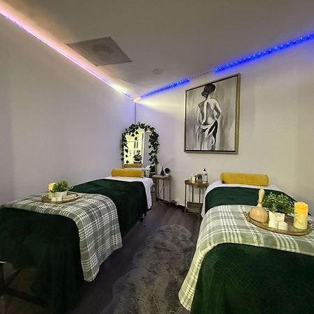 Grand Cantalagua Hotel Morelia, BW Signature Collection Екстериор снимка Massage beds