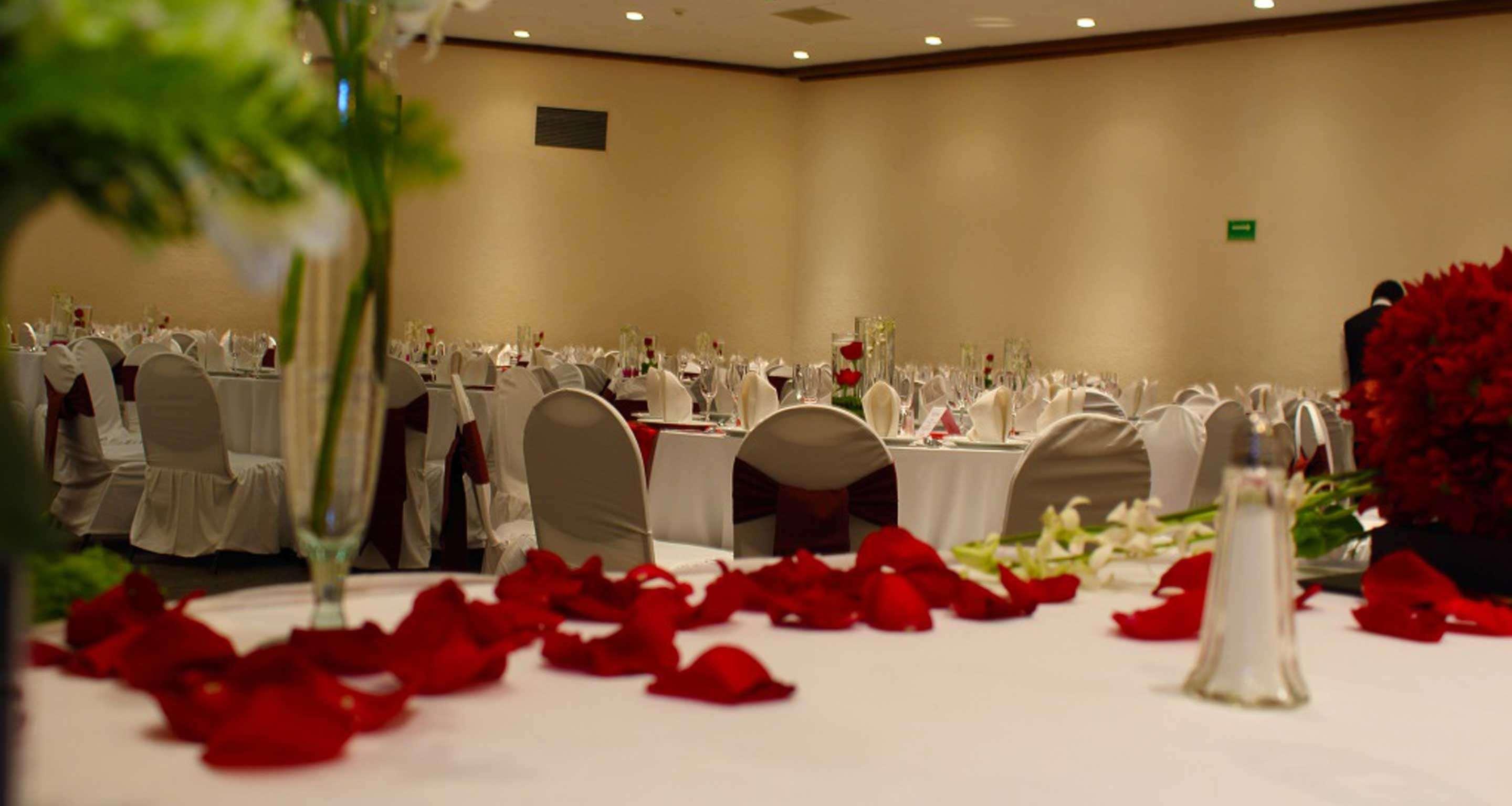 Grand Cantalagua Hotel Morelia, BW Signature Collection Екстериор снимка A wedding reception