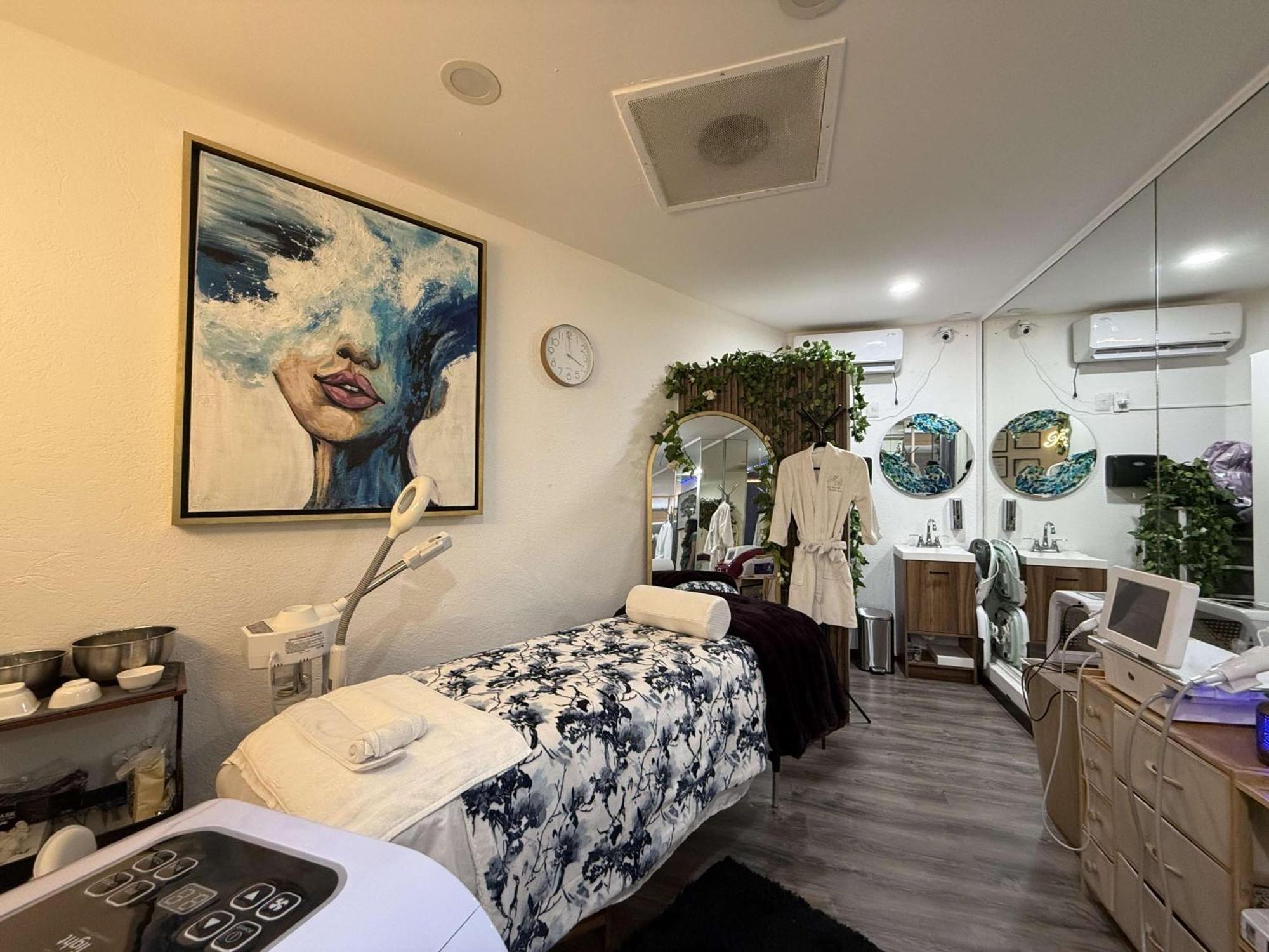 Grand Cantalagua Hotel Morelia, BW Signature Collection Екстериор снимка A medical spa in the United States
